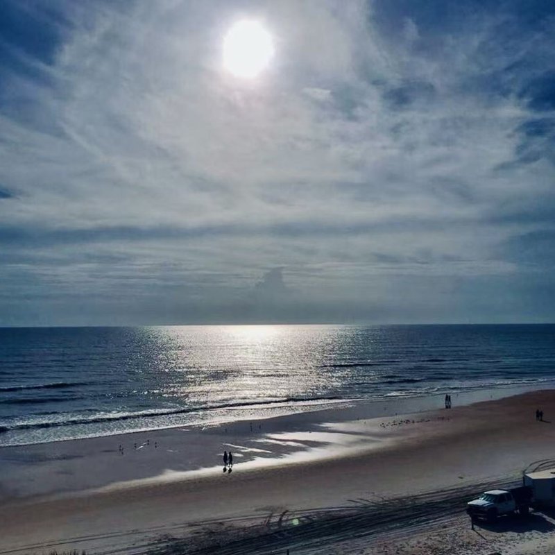 Sunlight over the Daytona Beach shoreline