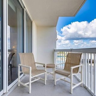 Suite balcony second view thumbnail