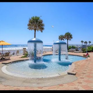 Fountain pool thumbnail